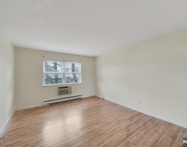 205 Bergen Turnpike - Photo Thumbnail 15