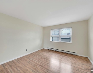 205 Bergen Turnpike - Photo Thumbnail 12