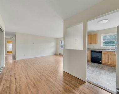 205 Bergen Turnpike - Photo Thumbnail 7