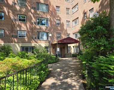 2345 Linwood - Photo Thumbnail 1