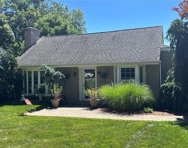 1464 Pleasant Valley - Photo Thumbnail 13