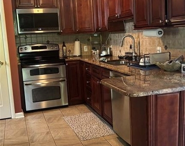1464 Pleasant Valley - Photo Thumbnail 3