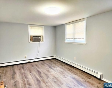 12 Prospect - Photo Thumbnail 1
