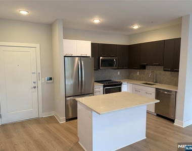 2150 N Central - Photo Thumbnail 2