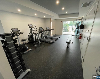 2150 N Central - Photo Thumbnail 15