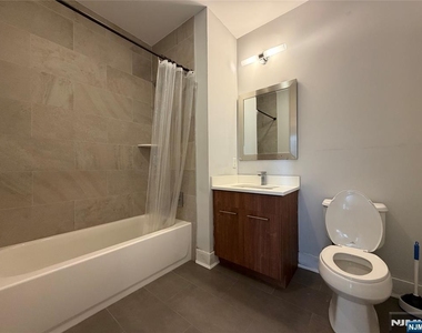 2150 N Central - Photo Thumbnail 8