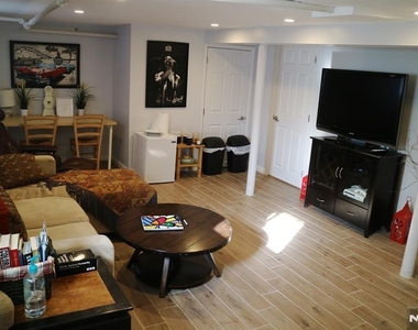 1253 Beaumont - Photo Thumbnail 23