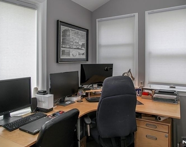 1253 Beaumont - Photo Thumbnail 12