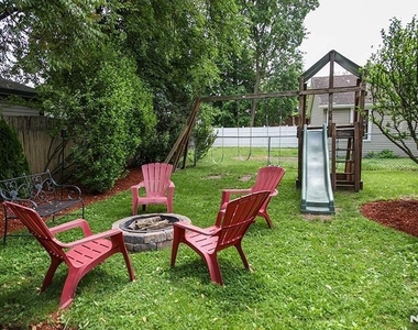 1253 Beaumont - Photo Thumbnail 6
