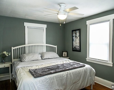 1253 Beaumont - Photo Thumbnail 15