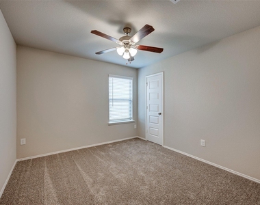 1710 Goose Island Lane - Photo Thumbnail 16