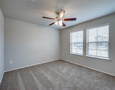 1710 Goose Island Lane - Photo Thumbnail 7