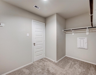 1710 Goose Island Lane - Photo Thumbnail 45