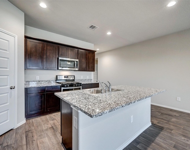 1710 Goose Island Lane - Photo Thumbnail 24