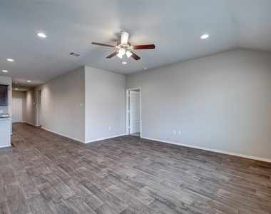1710 Goose Island Lane - Photo Thumbnail 32