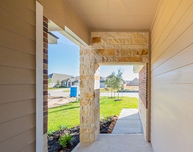 3317 Rolling View Court - Photo Thumbnail 3