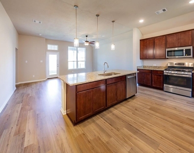 3317 Rolling View Court - Photo Thumbnail 9