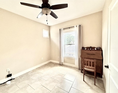 5406 Bennett Avenue - Photo Thumbnail 9