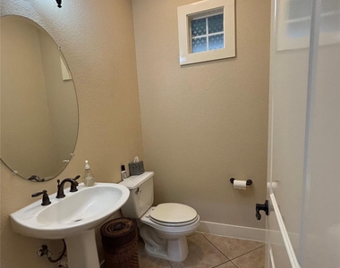 5406 Bennett Avenue - Photo Thumbnail 7