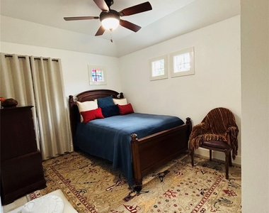 5406 Bennett Avenue - Photo Thumbnail 8