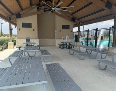 2606 American Ruby Drive - Photo Thumbnail 13