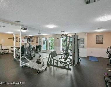 313 Ocean Park Lane - Photo Thumbnail 22