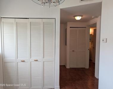 313 Ocean Park Lane - Photo Thumbnail 9