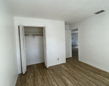 81 Emerald Court - Photo Thumbnail 10