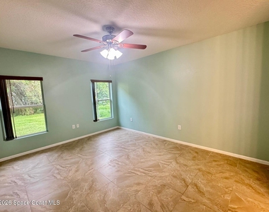 3750 Aria Drive - Photo Thumbnail 3