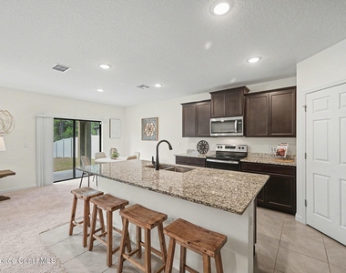 5092 Talbot Boulevard - Photo Thumbnail 9