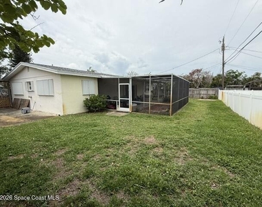 349 Exeter Street W - Photo Thumbnail 15