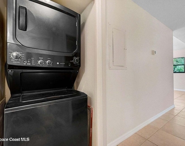 1600 Woodland Drive - Photo Thumbnail 6