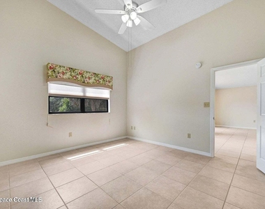 1600 Woodland Drive - Photo Thumbnail 12