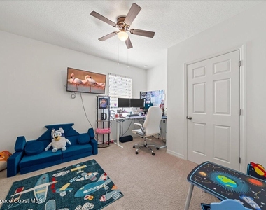 1927 Sloan Court - Photo Thumbnail 18