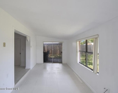 102 1st Street - Photo Thumbnail 13