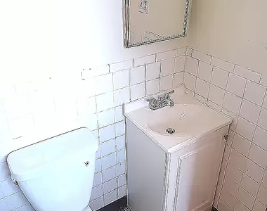 869 Forest Avenue - Photo Thumbnail 11