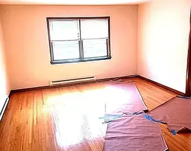 869 Forest Avenue - Photo Thumbnail 1