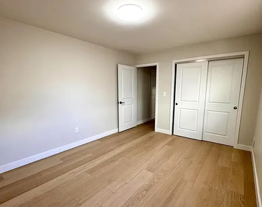 33 Gower Street - Photo Thumbnail 1