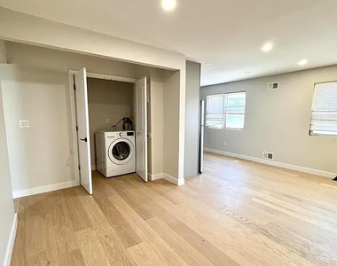 33 Gower Street - Photo Thumbnail 2
