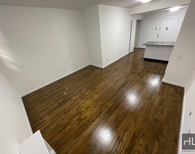 West 73rd Street - Photo Thumbnail 1