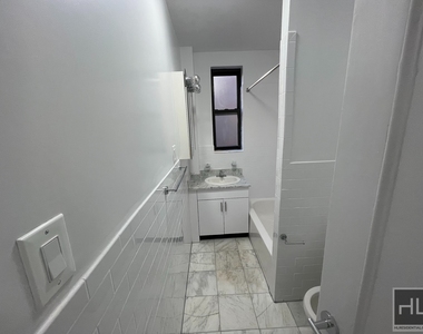 West 12 Street - Photo Thumbnail 3