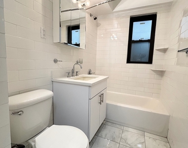 East 56 Street - Photo Thumbnail 9