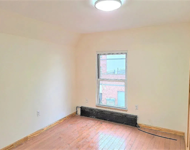 430 39th Street - Photo Thumbnail 2