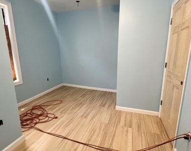 586 East 54 Street - Photo Thumbnail 7