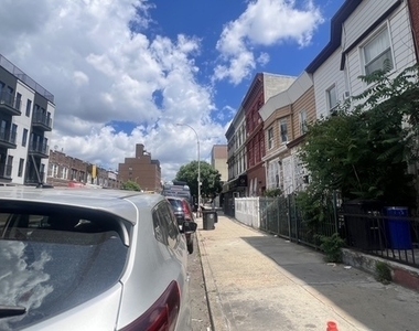 1129 Rogers Avenue - Photo Thumbnail 15