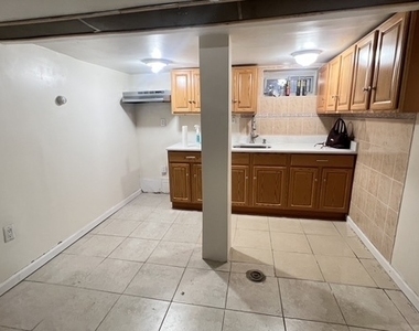 1043 East 14 Street - Photo Thumbnail 4