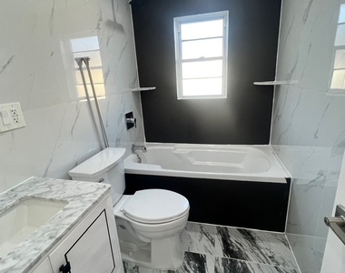 153-23 123 Avenue - Photo Thumbnail 9