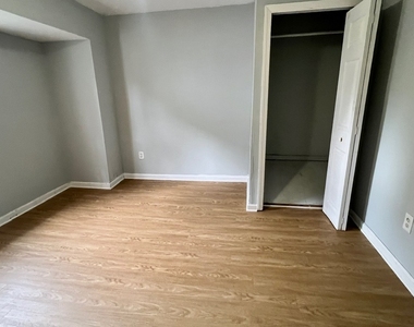 North Burgher Avenue - Photo Thumbnail 11
