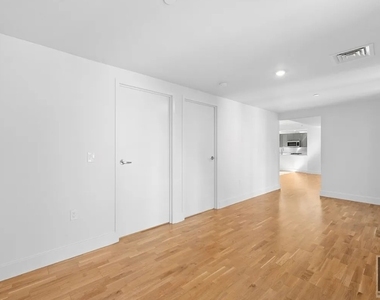 310 Clarkson Avenue - Photo Thumbnail 7