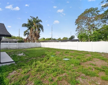 2280 Norwell Avenue - Photo Thumbnail 27